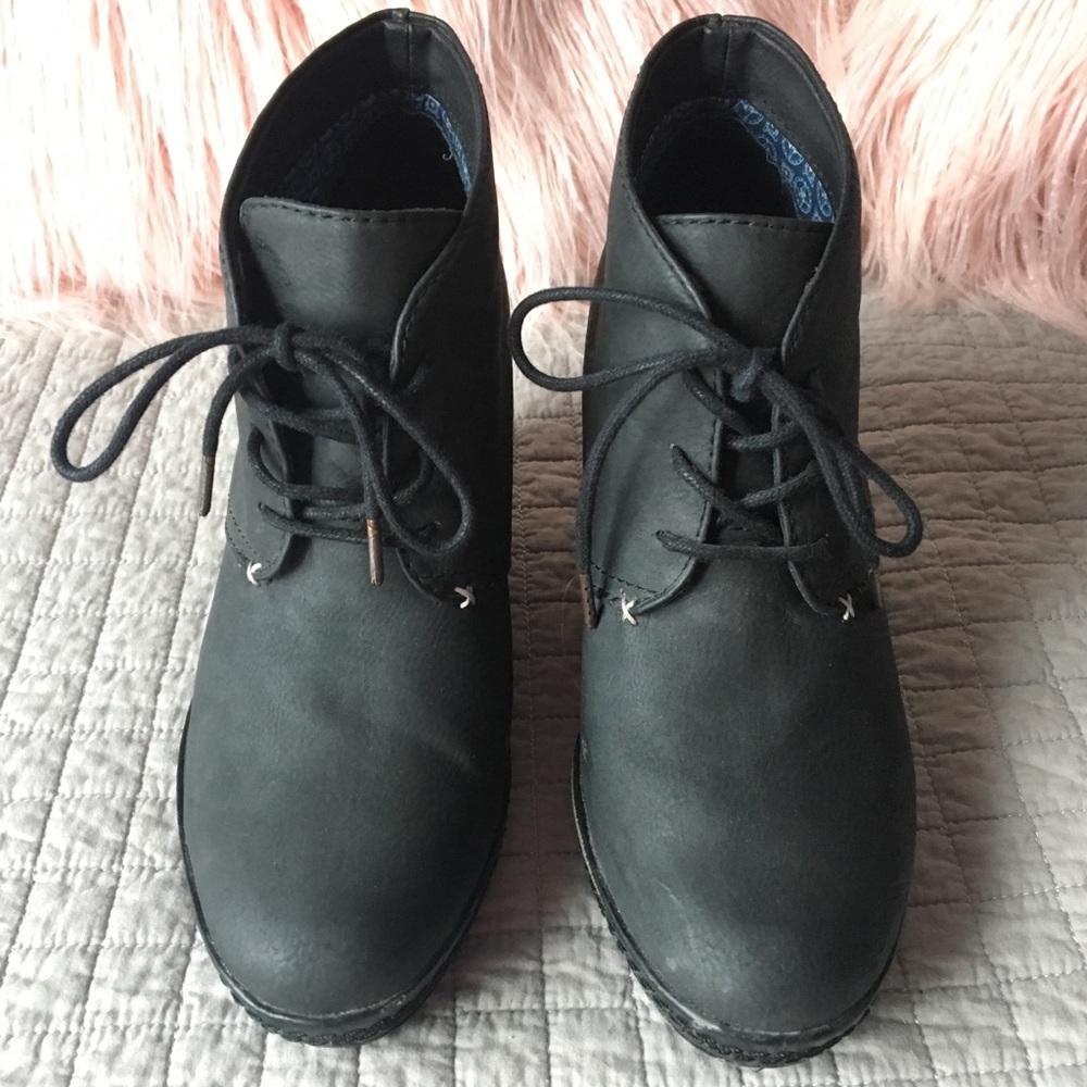 Dr. Scholl’s Black Wedge Booties size 7
